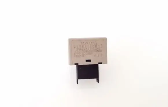Toyota Corolla Verso E121 Light relay 8198005040