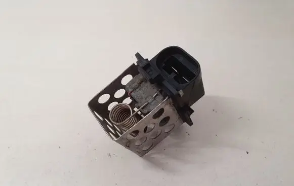 Nissan Qashqai Coolant fan relay 8200045082
