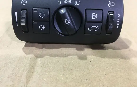 Volvo XC60 Light switch 30739415 04066302 090903A