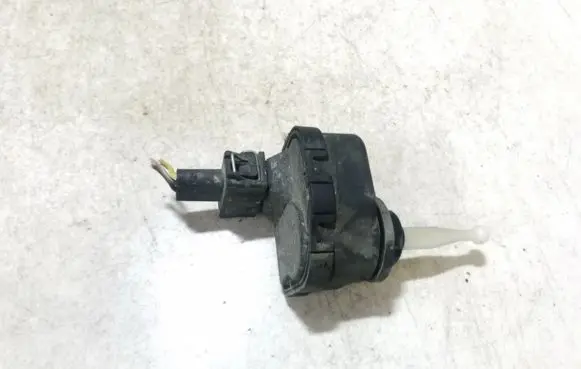 Headlight level adjustment motor