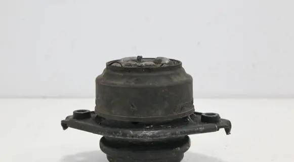 Mercedes-Benz ML W164 Engine mount bracket A25124031 15263485