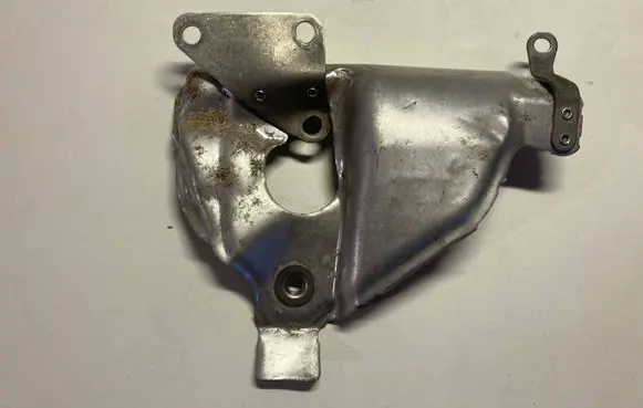 Volkswagen Golf VII Heat shield in engine bay 04E253041 4417