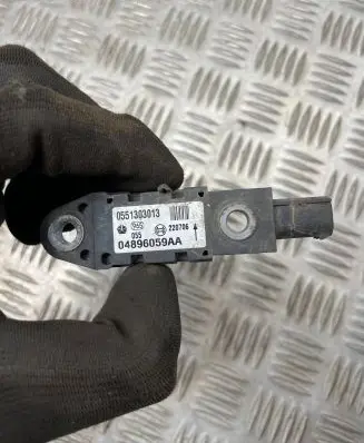 Chrysler Voyager Airbag deployment crash/impact sensor 04896059AA 0551303013 0551203013
