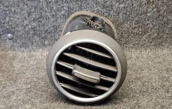 Audi A3 S3 8P Dash center air vent grill 8P0820901 8P0820901A 8P0820901B