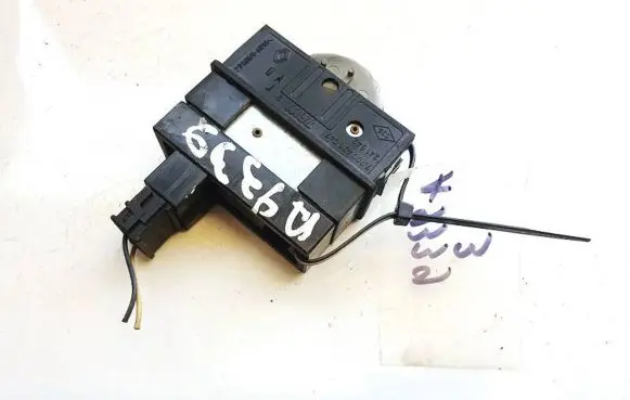 Renault Scenic I Headlight level height control switch 7700436047