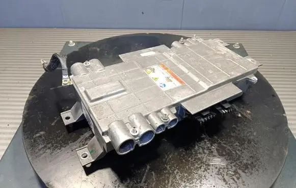 Tesla Model S Voltage converter/converter module 