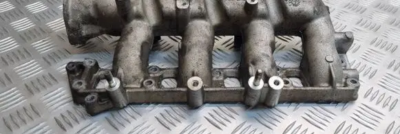 Opel Zafira B Intake manifold 55212586