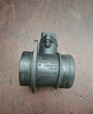 BMW 3 E46 Mass air flow meter 0280218075 1438687