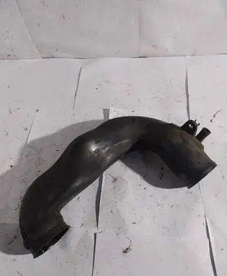 Opel Zafira B Intercooler hose/pipe 8980055583