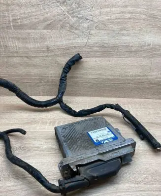 Mitsubishi Carisma Engine control unit/module ECU 7700867274 R04080007D