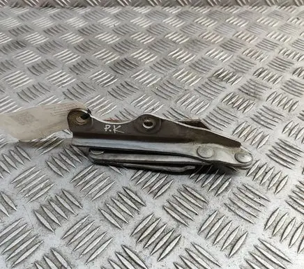 Mitsubishi 3000 GT Engine bonnet/hood hinges MB632327
