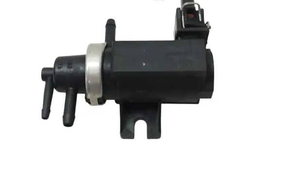 Audi A3 S3 8L Turbo solenoid valve 1H0906627 72190320 99T068