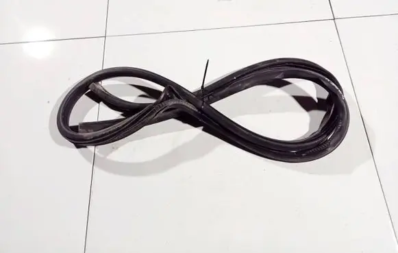 Mazda 6 Rubber seal front coupe door 