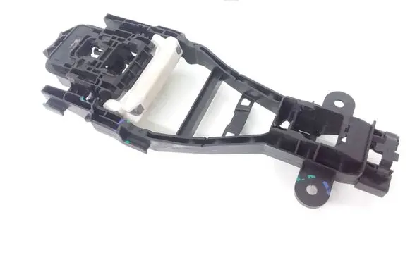 Rear door exterior handle/bracket