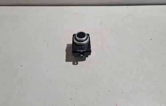 Multifunctional control switch/knob