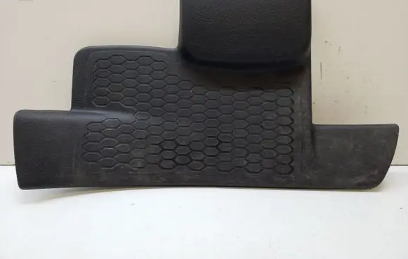 Dodge Durango Rear sill trim cover 1NC84DX9AD