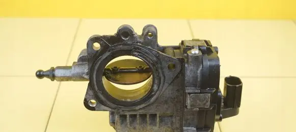 Opel Corsa E Throttle body valve 55269004 198A3000
