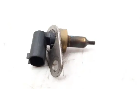Mercedes-Benz C W205 Coolant temperature sensor A0999053700