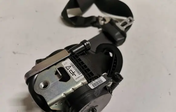 BMW X1 F48 F49 Front seatbelt 635266600A
