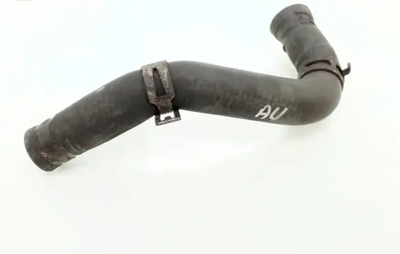 Volkswagen Touran I Engine coolant pipe/hose