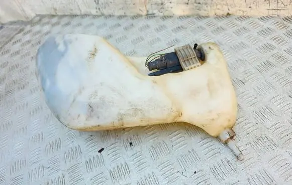 Audi Cabriolet B3 8G Windshield washer fluid reservoir/tank 8A0955453