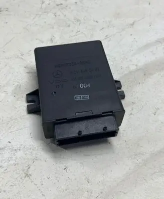 Mercedes-Benz E W211 Air suspension control unit module (rear) A2115450432 410213006001