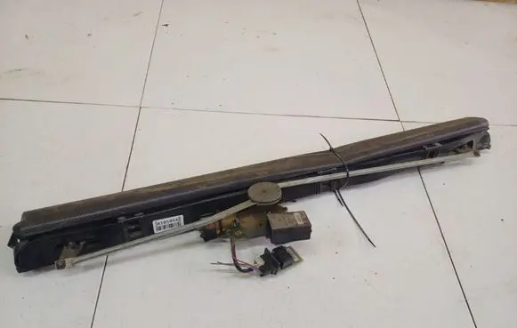 Parcel shelf
