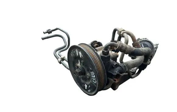 Mazda 626 Power steering pump G21132600A