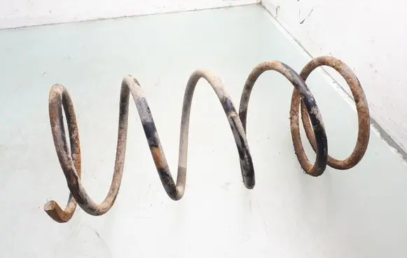 Volvo S40, V40 Front coil spring