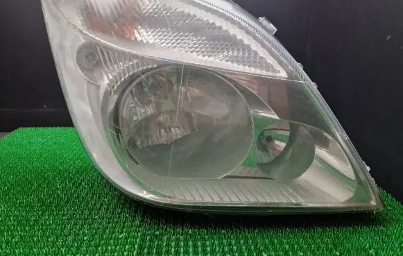 Mercedes-Benz Sprinter W906 Headlight/headlamp A9068200261 1EB24701202
