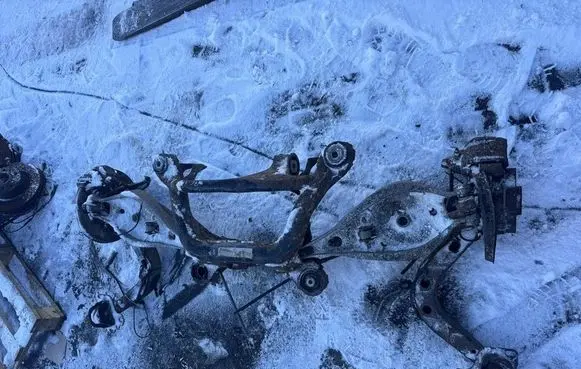 BMW 3 E46 Rear axle beam 