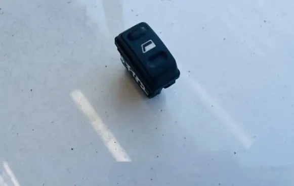 Citroen Xsara Electric window control switch 22681