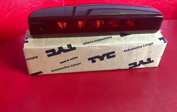 Opel Corsa E Third/center stoplight