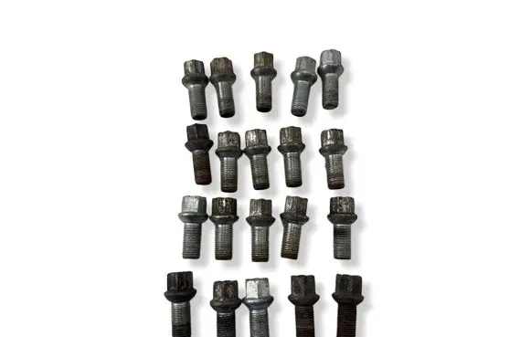Volkswagen Golf VII Nuts/bolts 
