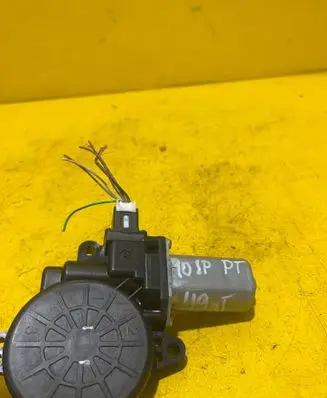 Mazda 6 Rear door window regulator motor D6515858X