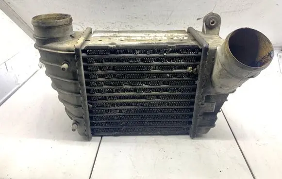 Audi TT Mk1 Intercooler radiator 8L9145806B