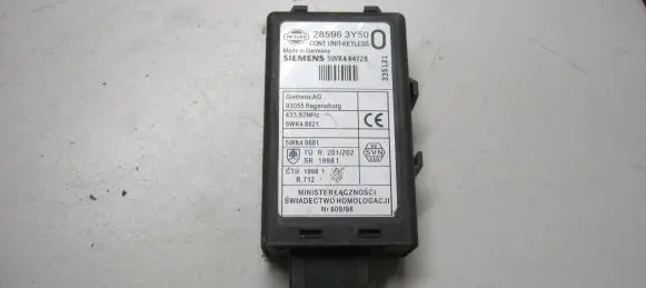 Nissan X-Trail T30 Door central lock control unit/module 285963Y50 28596