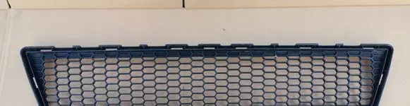 Toyota Verso Front bumper lower grill 531120F040