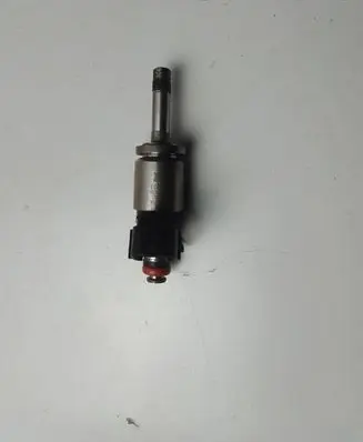 Nissan Note (E12) Fuel injector 3HD0A0030