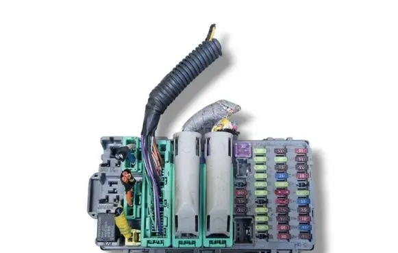 Honda CR-V Fuse module 52575LM