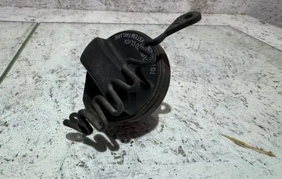 Volvo S80 Fuel tank filler cap 