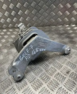Volkswagen Golf VII Engine mount bracket g3398320