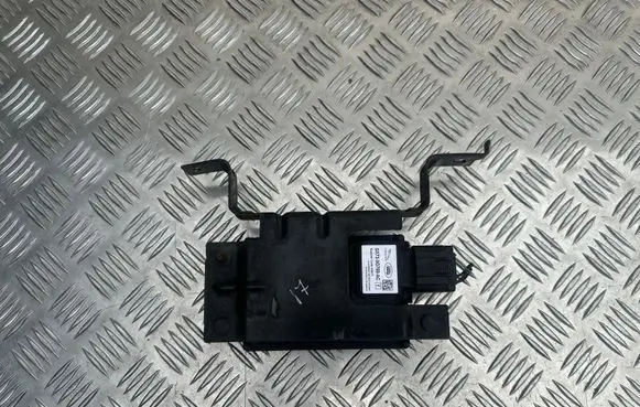 Jaguar XE Distronic sensor radar 28085610 GX739G768AC