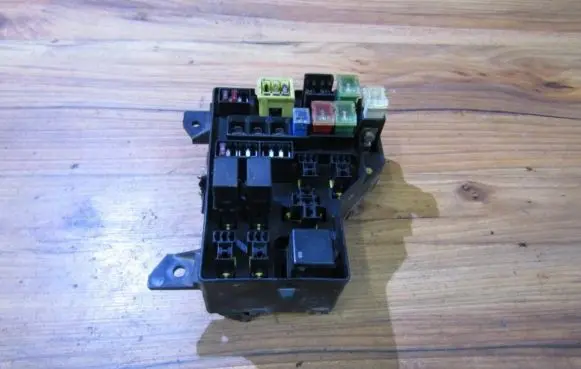 Volvo S40, V40 Fuse box set