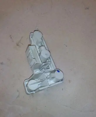 BMW 3 E90 E91 Tail light bulb cover holder 7160075