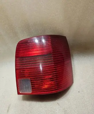 Volkswagen PASSAT B5 Rear/tail lights 393366