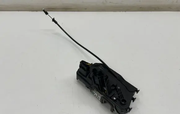 Ford Fiesta Front door lock H1BAA21813JE
