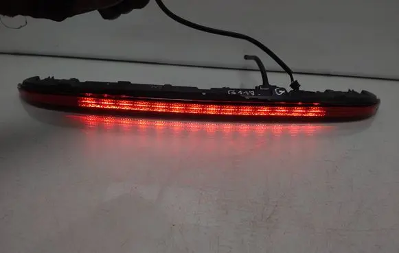KIA Xceed Third/center stoplight 92700J7300