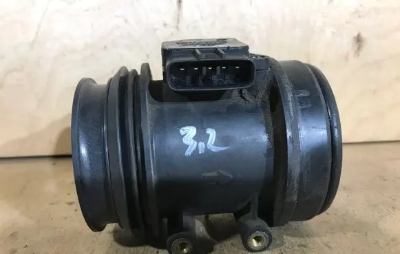 Jaguar XJ X308 Mass air flow meter LNE1620CB 1974080011