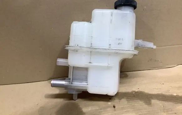 Lexus ES VII XZ10 Coolant expansion tank/reservoir